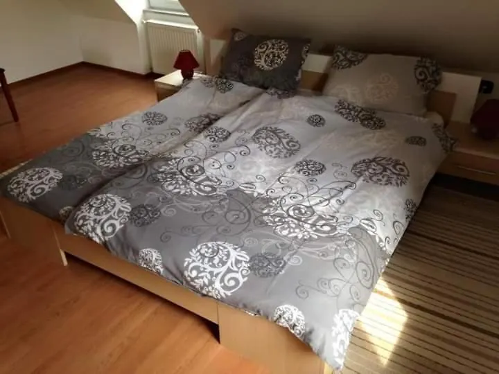 Apartmani Lucija Vrata 0*,  Croatia