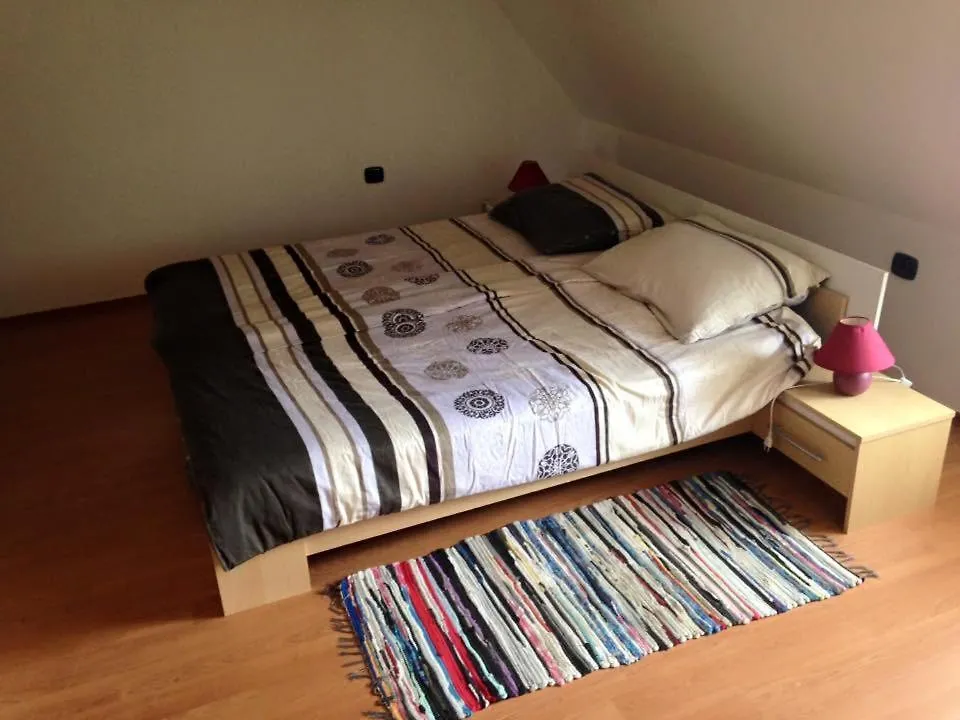 Apartmani Lucija Vrata 0*,  Croatia