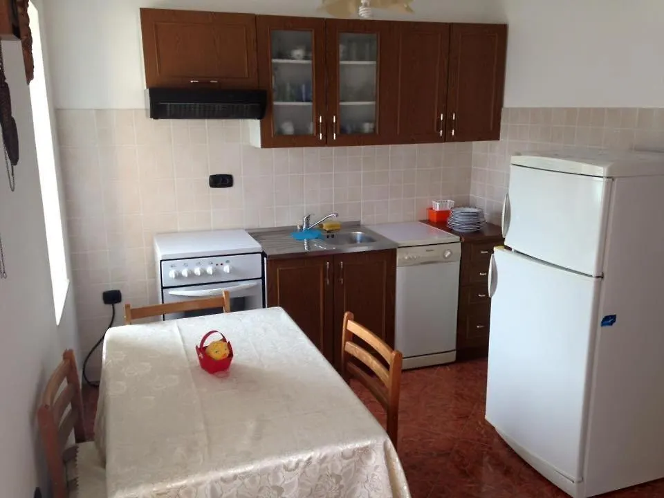 Apartment Apartmani Lucija Vrata