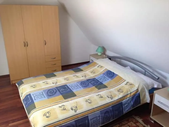 Apartmani Lucija Vrata 0*,